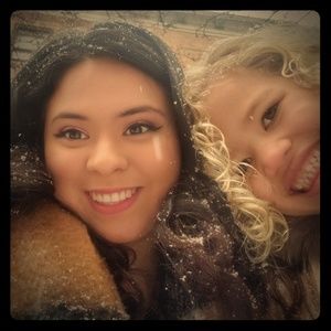 Meet your Posher, Zury